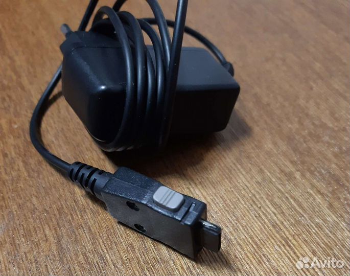 Зарядное устройство для телефона