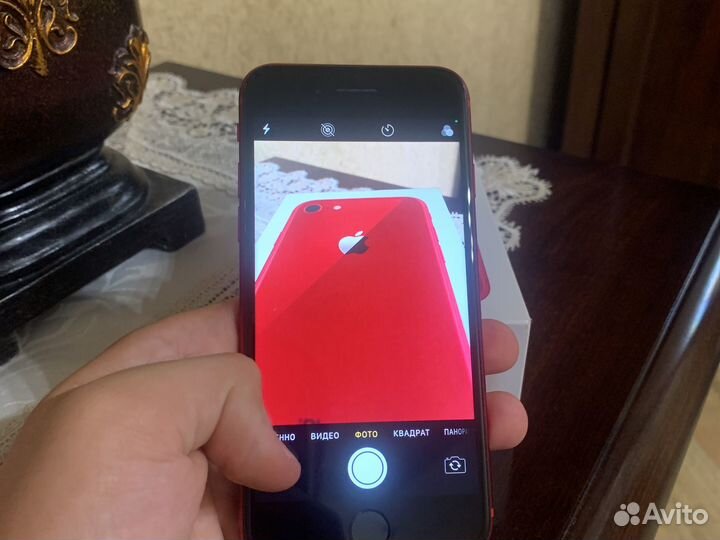 Телефон iPhone 8 64 gb
