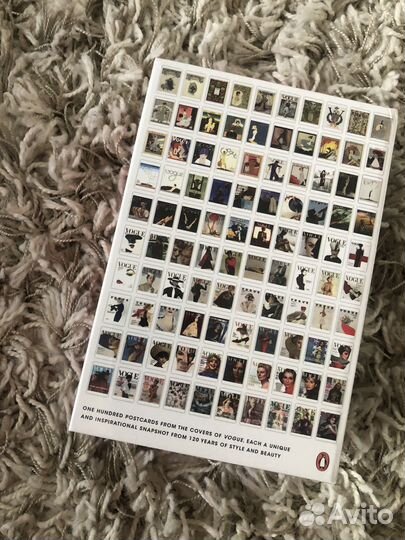 Сто открыток с обложками журнала Вог