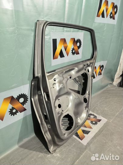 Volkswagen Golf 7 Дверь Задняя правая 30001