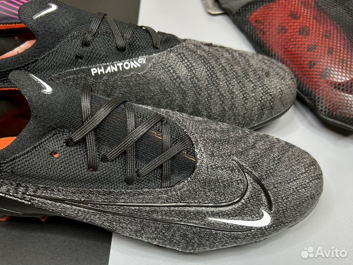 Футбольные бутсы Nike phantom GX