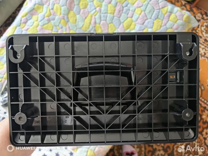 Новая подставка под телевизор LG