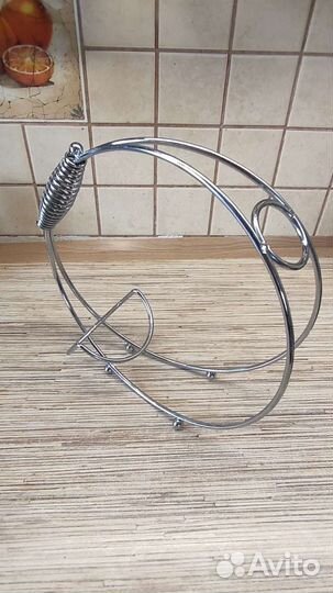 Подставка, держатель для винных бутылок