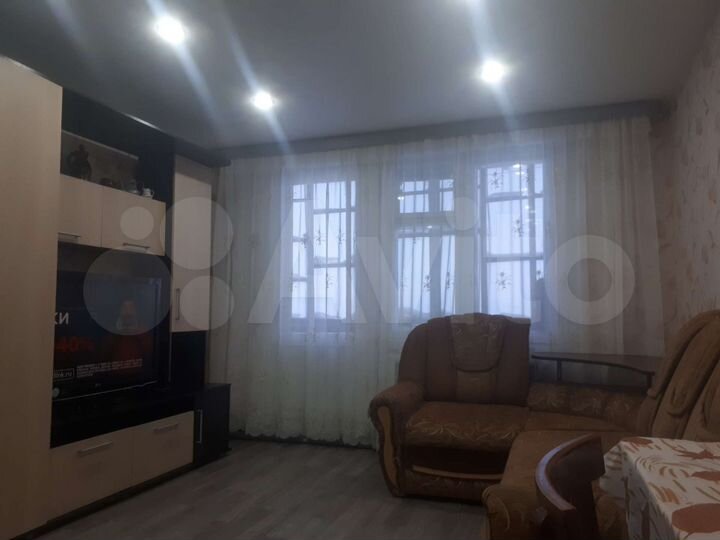2-к. квартира, 54 м², 2/2 эт.