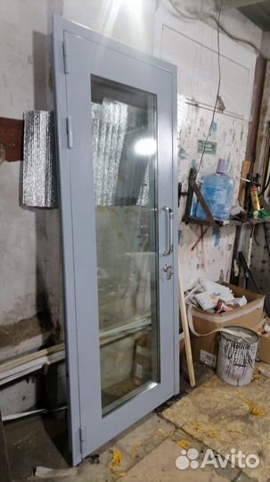 Дверь со стеклом