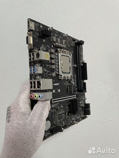 Материнская плата H610 MSI / i3 12100f