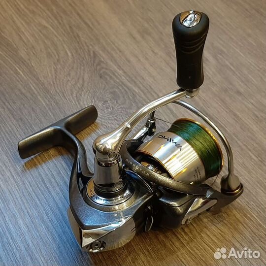 Катушка Daiwa 11 Freams 2000