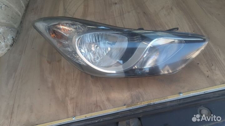 Фара правая
