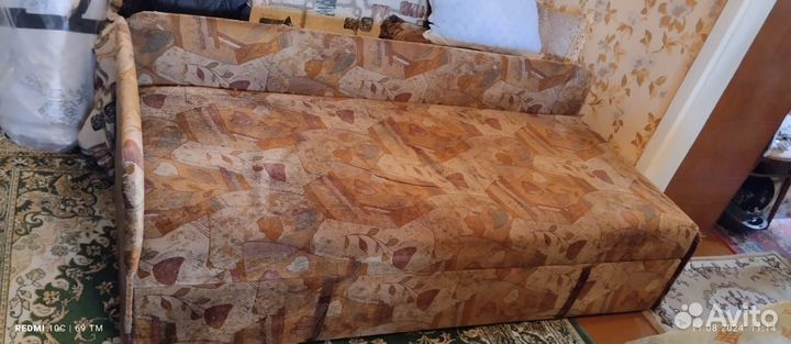 Диван софа тахта