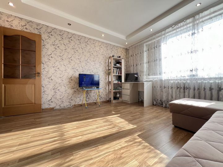 2-к. квартира, 50 м², 9/9 эт.