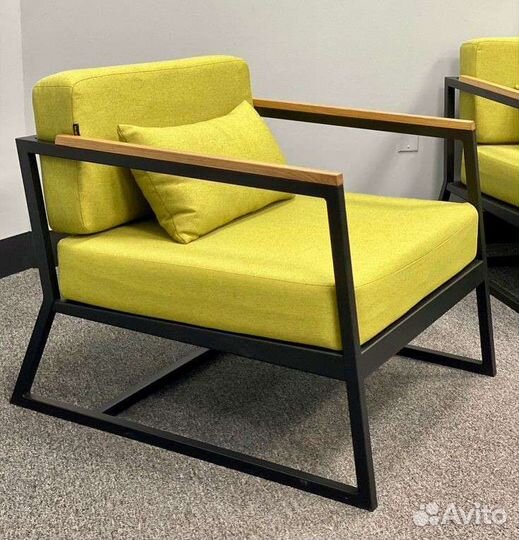 Мебель из металла, стекла, дерева и фанеры