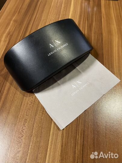 Оригинальные чехлы и футляры Voge,Armani Exchange