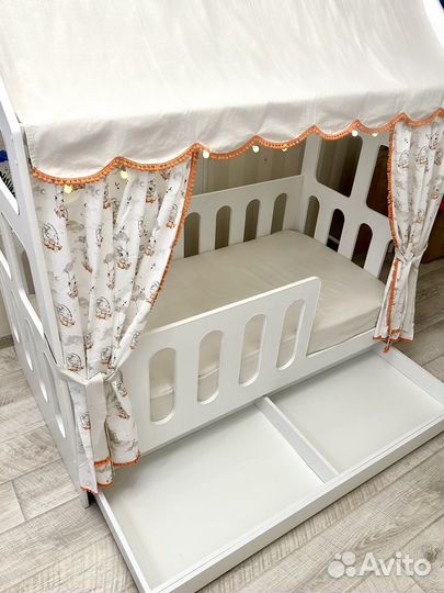 Кровать домик детская 160х80 белая с матрасом