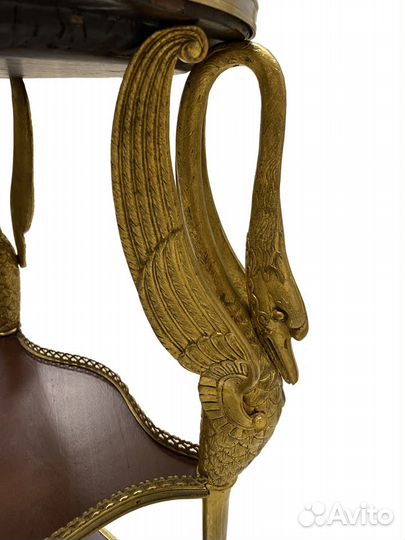 Стол Геридон кофейный