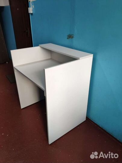 Компьютерный стол, офисный стол