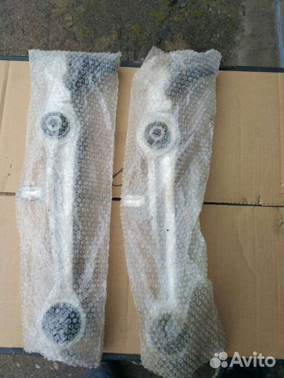 Рычаг audi А4,А6,passat В5 нижний прямой