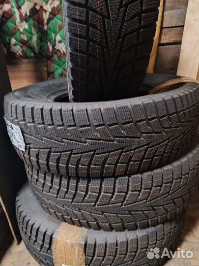 Hankook AH11 235/75 R15 19B