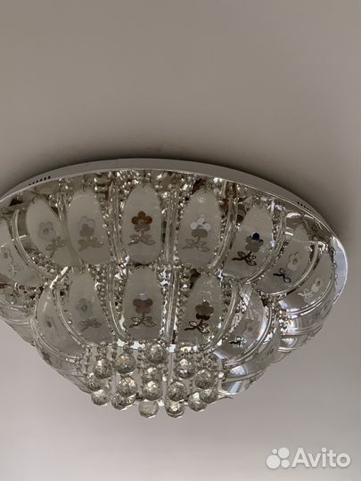 Люстра потолочная