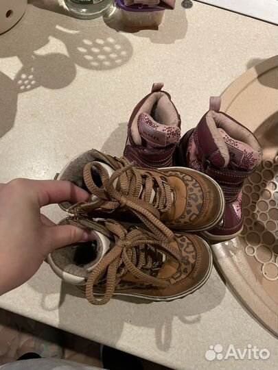 Ботинки детские 22 и 24