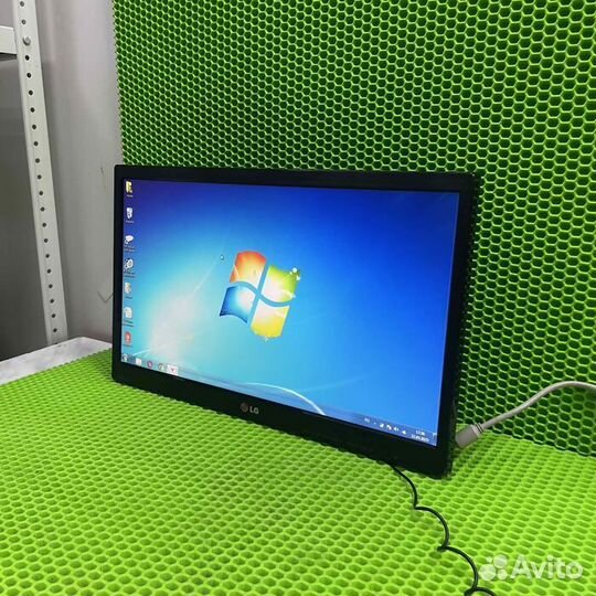 Монитор LG Flatron 20EN33SS-B (Рассрочка / 6141)
