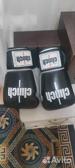 Боксерские перчатки 12 oz clinch