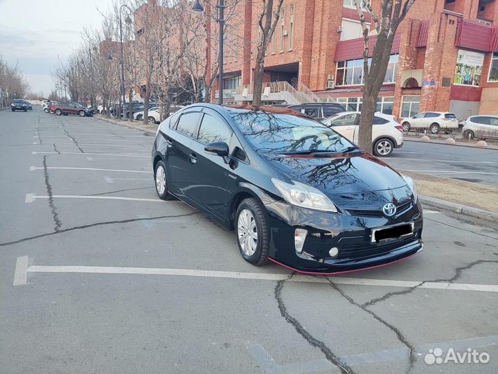 Аренда Автопрокат Toyota Prius во Владивостоке