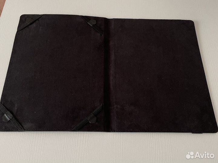 Футляр для ноутбука или планшета чёрный новый