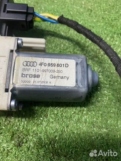 Мотор стеклоподъемника передний левый Audi A6 C6