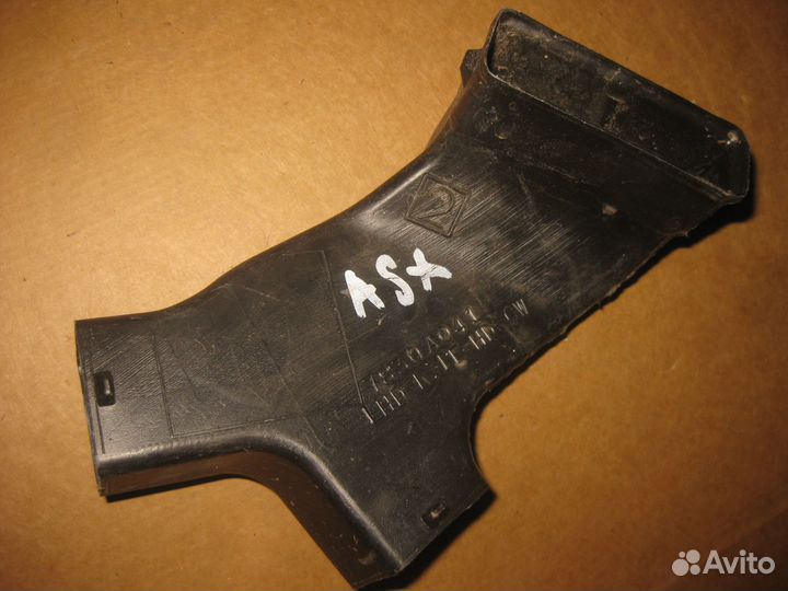 Воздуховод заднего отопителя Mitsubishi