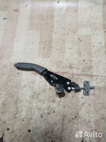 Рычаг стояночного тормоза Hyundai Accent седан