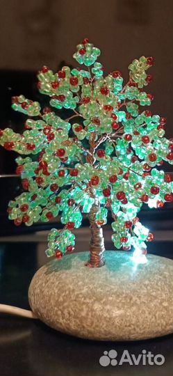 Подарок Дерево на камне