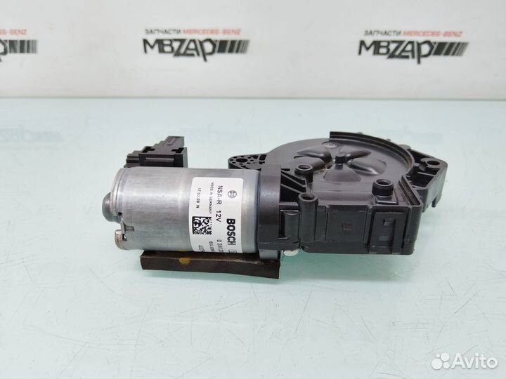 Моторчик шторки люка Mercedes W222