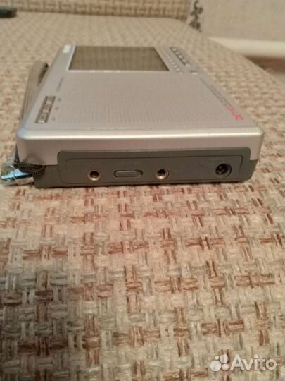 Радиоприемник degen DE 1103