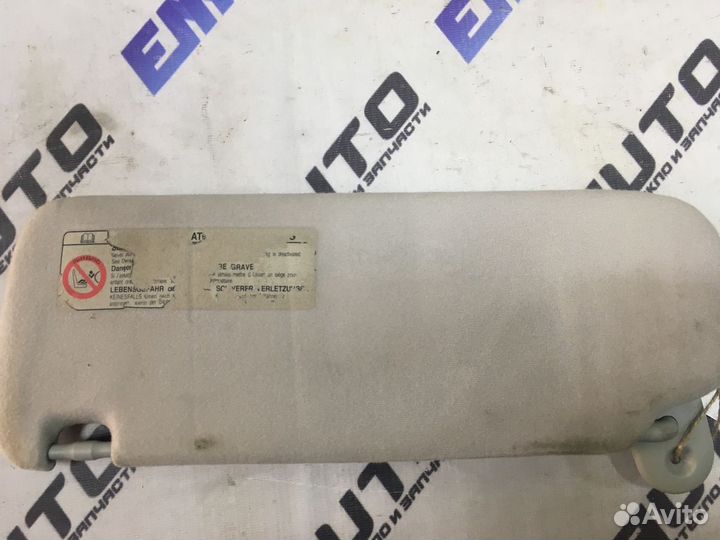 Козырек солнцезащитный правый Тайота Королла Е120