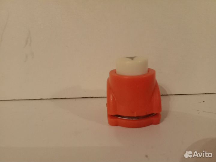 Фигурный дырокол. Эфилиева башня