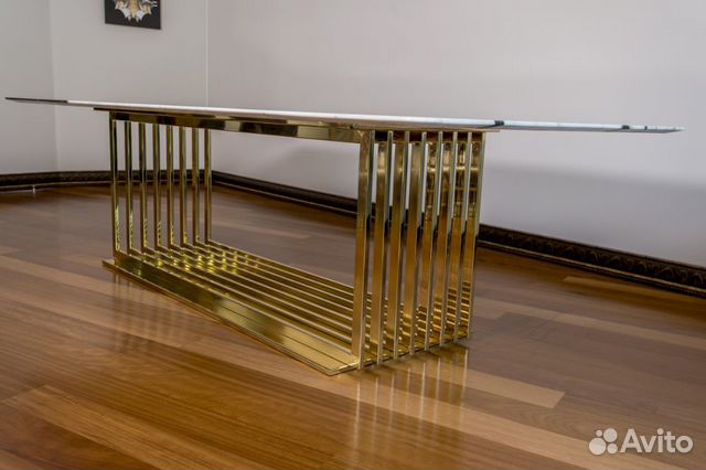 Дизайнерское подстолье из металла