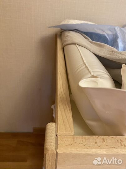 Пеленальный столик IKEA с контейнерами