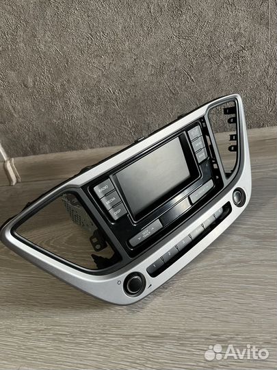 Штатная магнитола Hyundai Solaris