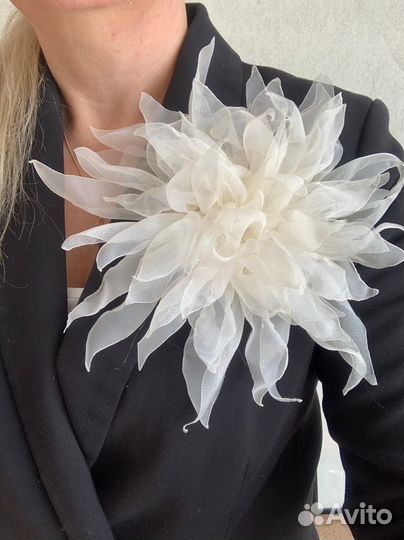 Большой брошь цветок из ткани. 20 см. Последний
