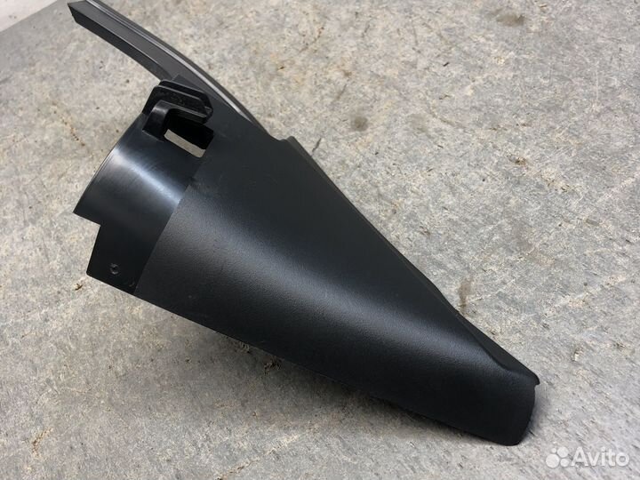 Пер прав уголок двери Nissan G15