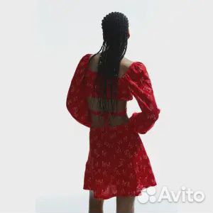 Платье из крепа с оборкой H&M, красный/бабочки