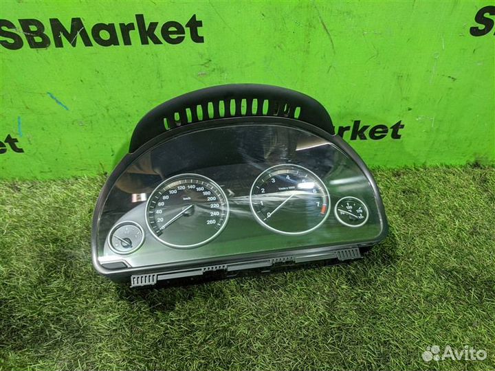 Щиток приборов Bmw 5-Series F10 N52B30A 2011