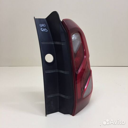 Фонарь задний правый Renault Duster 2012