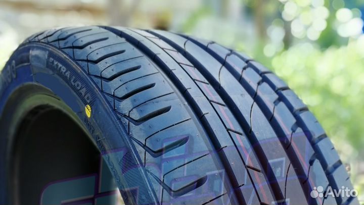 Charmhoo Sports T1 245/40 R19