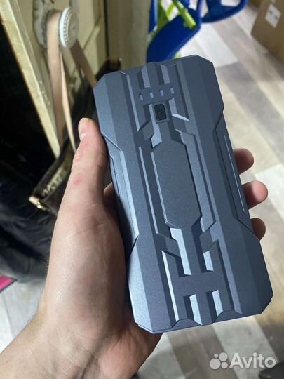 Портативное пусковое зарядное устройство