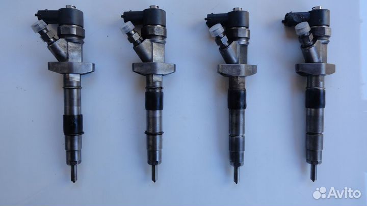 Форсунки 0445110102/8200112289 nissan 2.2 DTI