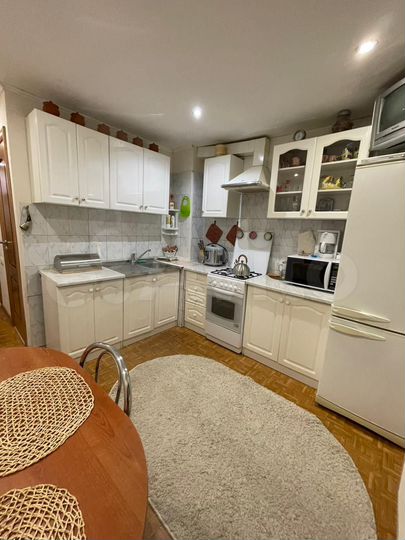 2-к. квартира, 53 м², 4/9 эт.