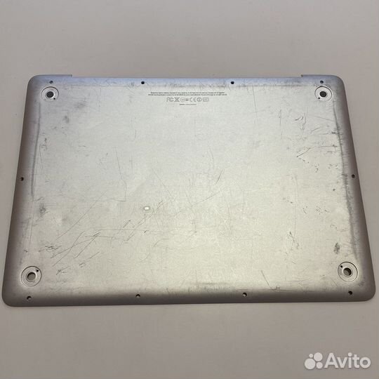 Нижняя крышка MacBook Pro 13