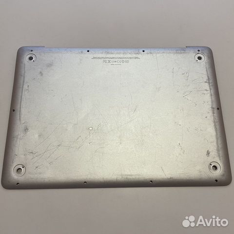 Нижняя крышка MacBook Pro 13