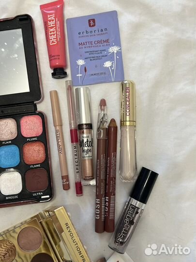 Косметика пакетом pupa revolutione influence